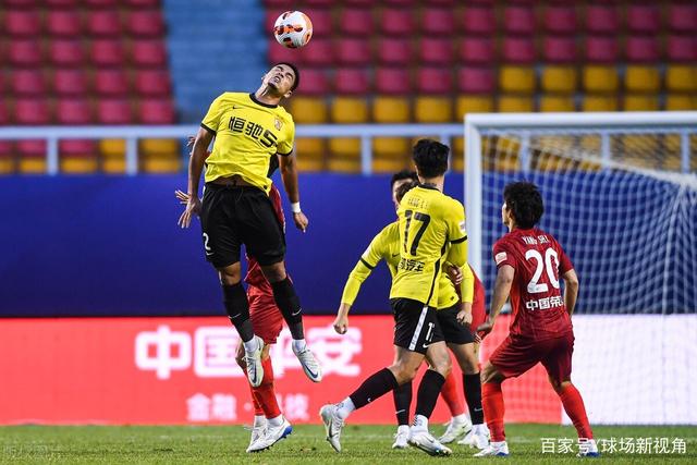 关于中超赛程吃紧；纽约尼克斯今晚更衣室发声；质疑声仍在；训练强度明显提升的信息